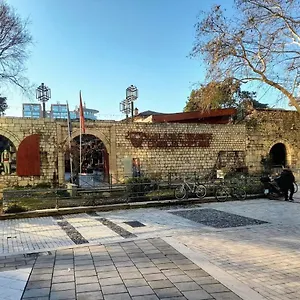 Castel Apartahotel