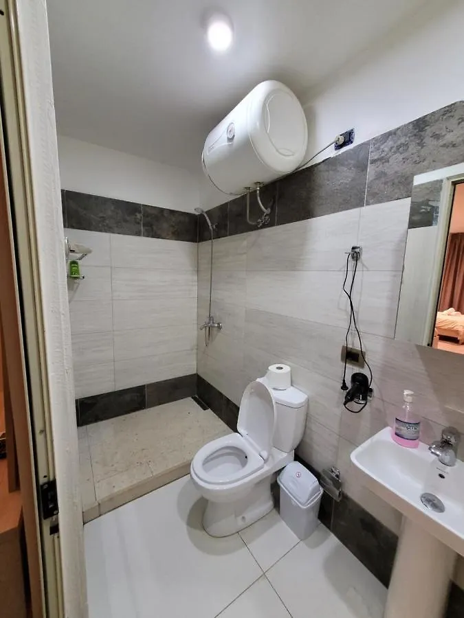 Bed & Breakfast 21-Rooms Tirana