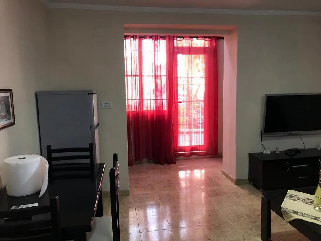 Bed & Breakfast 21-Rooms Tirana Albania